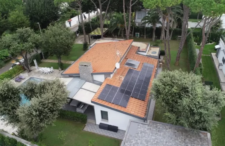 10,4 kWp + 24 kWh - Fiumicino (RM)